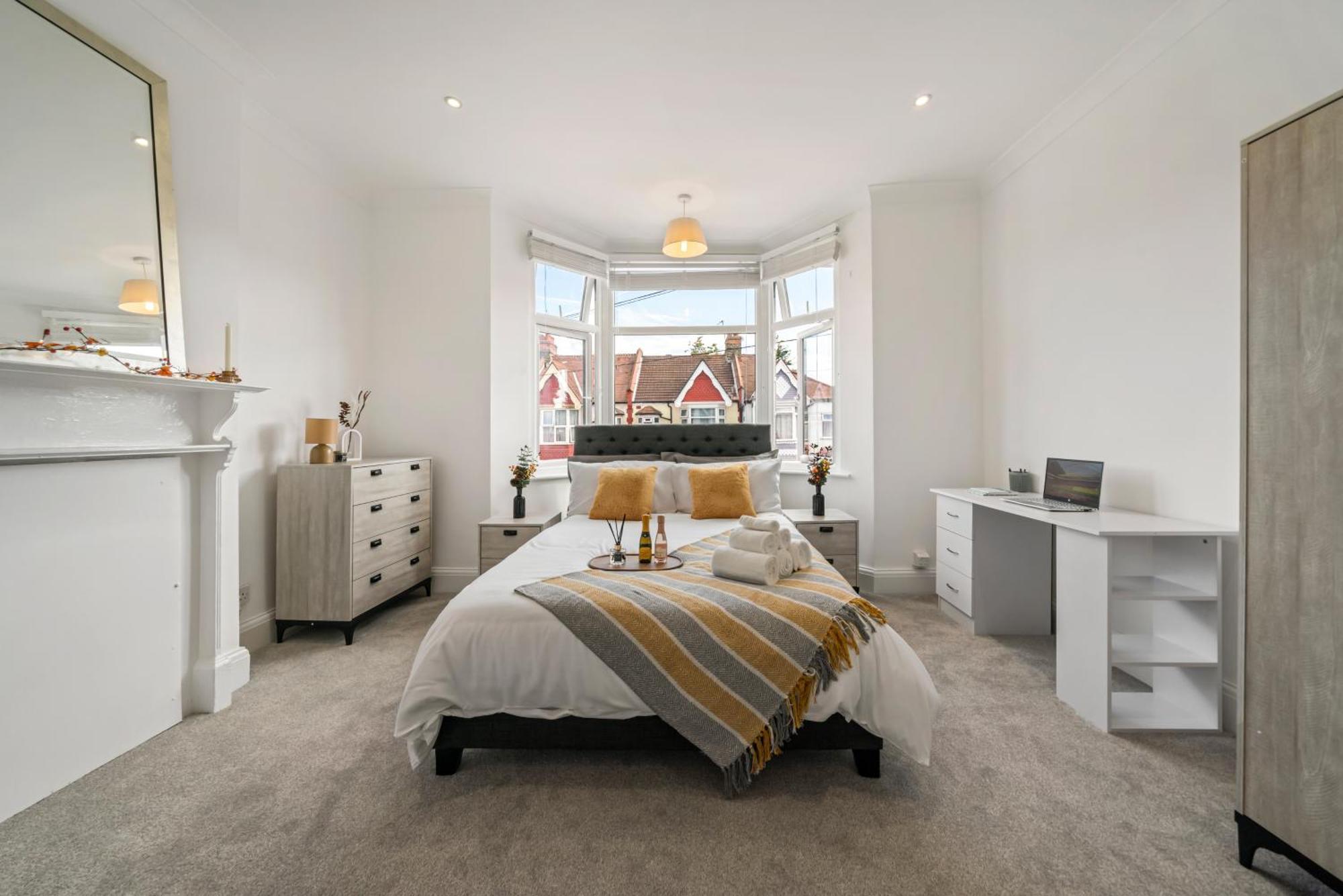 2025 Award Winning - 2 Bedroom Luxury Apartment Next To Wembley Stadium Лондон Экстерьер фото