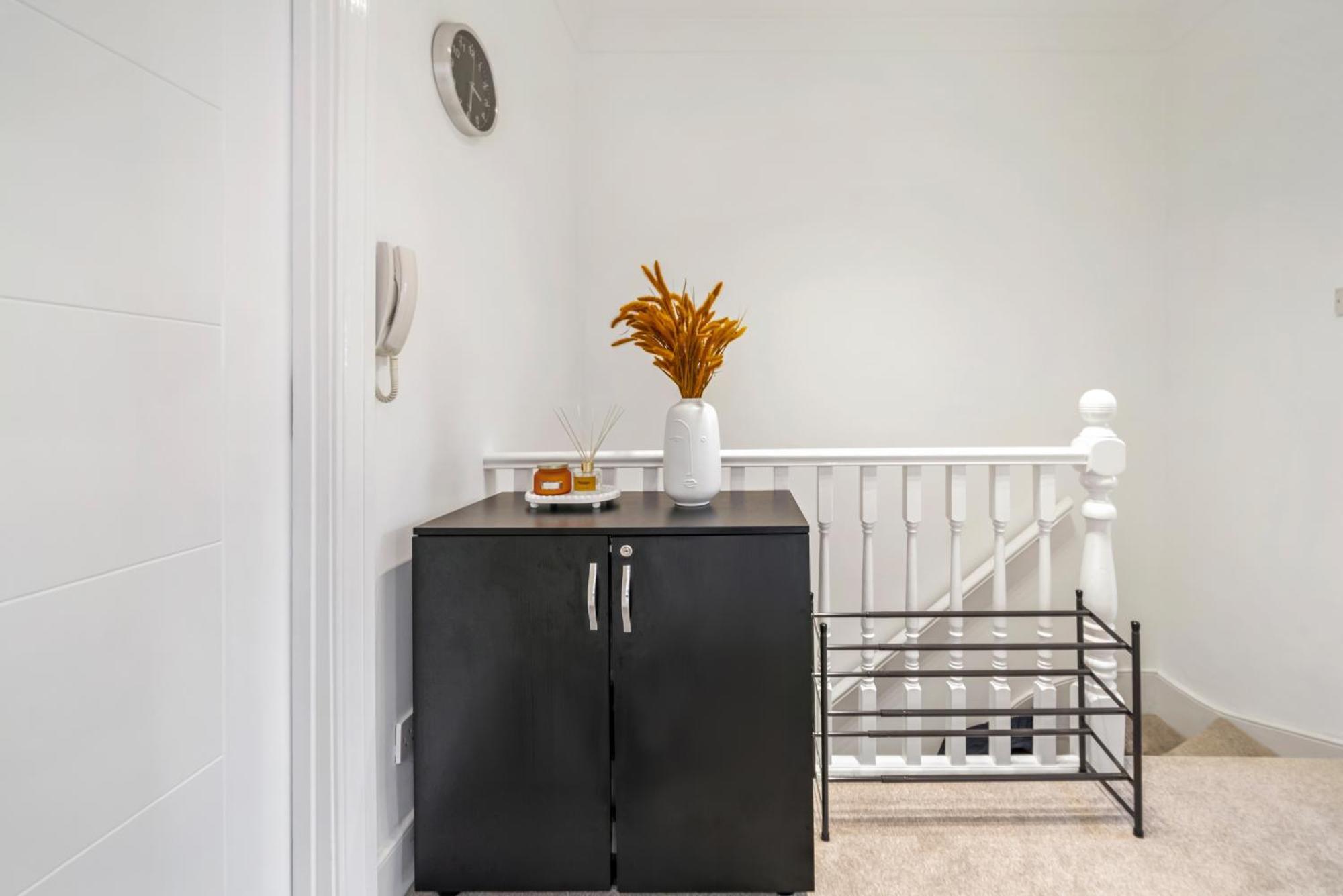 2025 Award Winning - 2 Bedroom Luxury Apartment Next To Wembley Stadium Лондон Экстерьер фото
