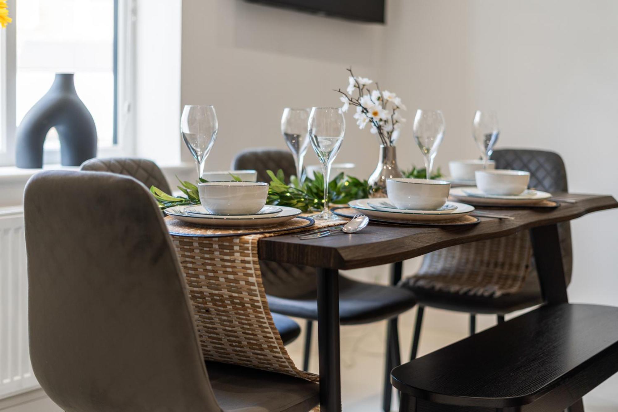 2025 Award Winning - 2 Bedroom Luxury Apartment Next To Wembley Stadium Лондон Экстерьер фото