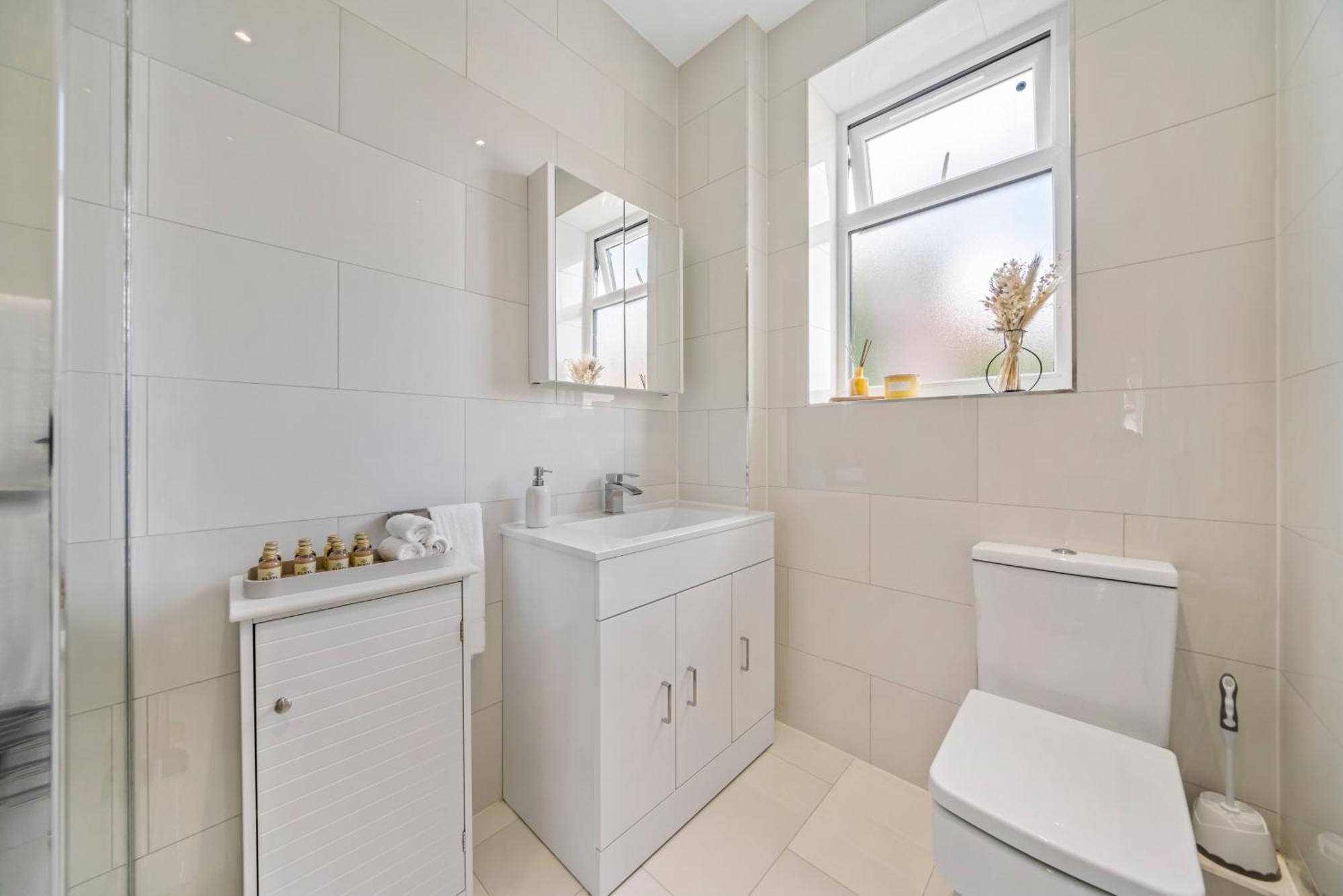 2025 Award Winning - 2 Bedroom Luxury Apartment Next To Wembley Stadium Лондон Экстерьер фото