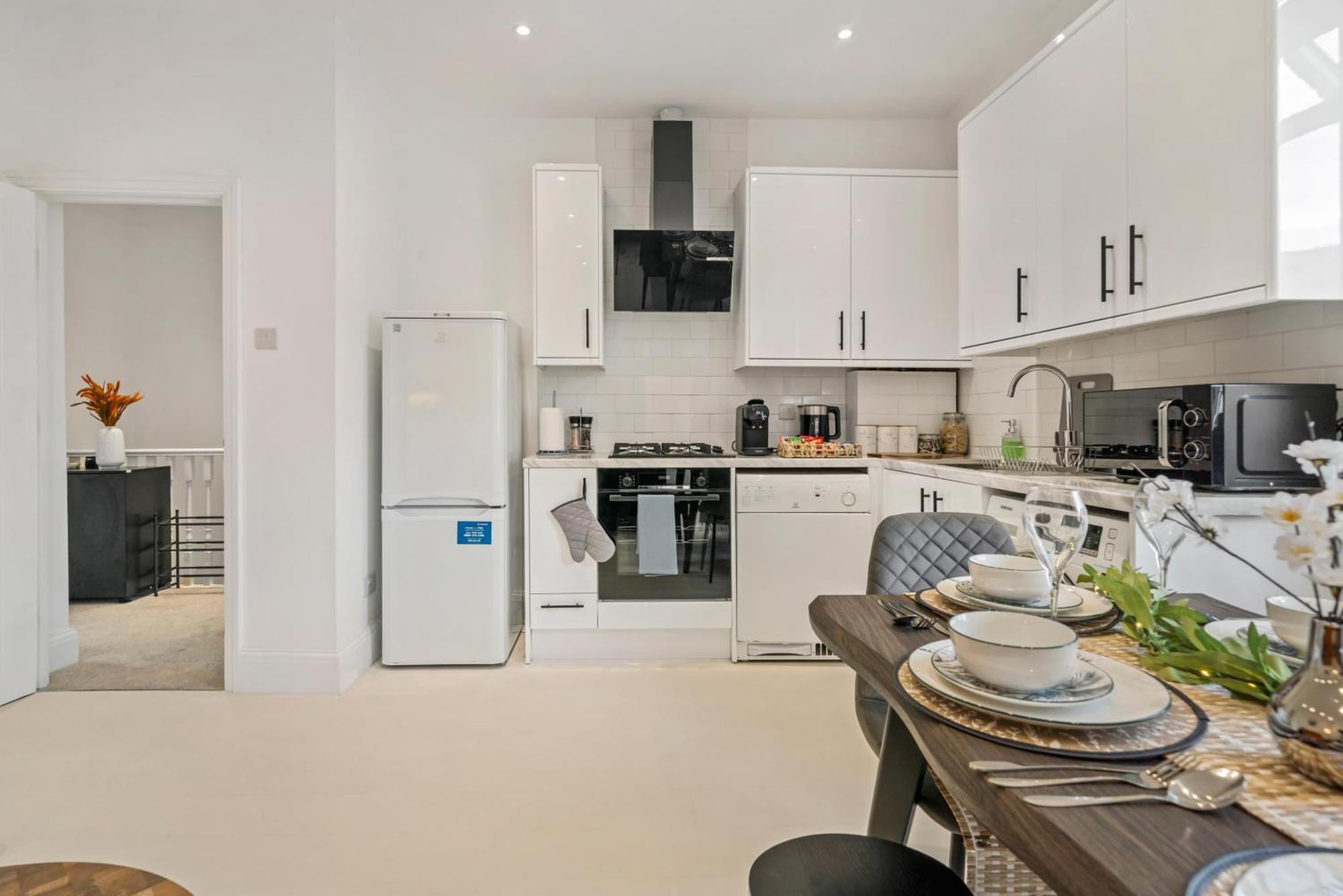 2025 Award Winning - 2 Bedroom Luxury Apartment Next To Wembley Stadium Лондон Экстерьер фото